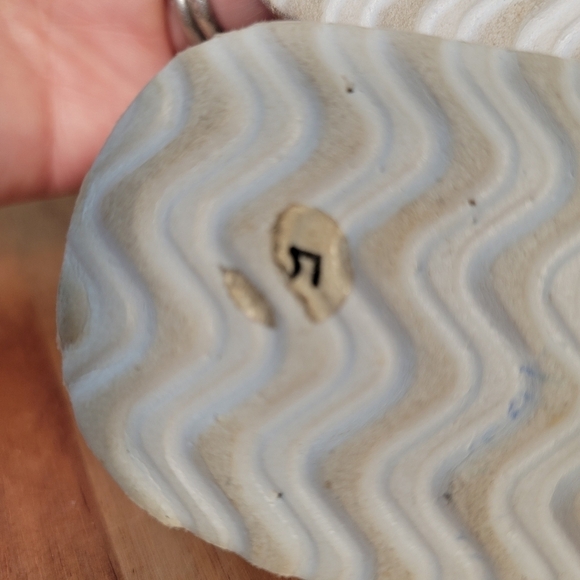 Badgley Mishka Iridescent Multi Color Rainbow Sandals Toddler Size 5 - Picture 11 of 17